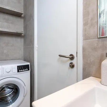 Апартаменты A Blissful 1-bedroom Voyage In