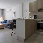 A Blissful 1-bedroom Voyage In Apartman *