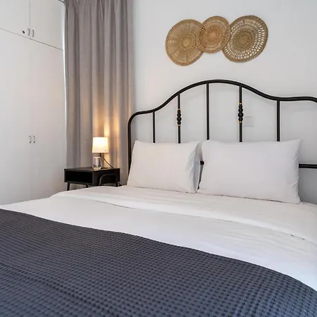 A Blissful 1-bedroom Voyage In Lárnaka